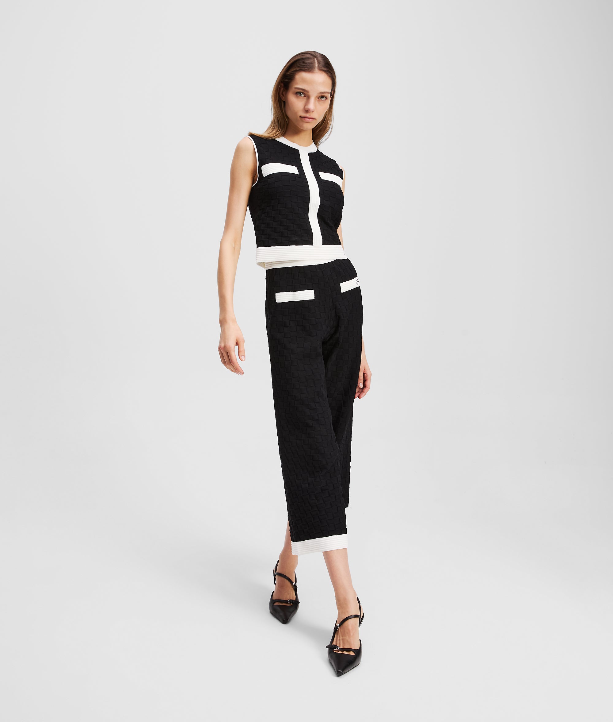 CONTRAST PIPING KNIT TOP - Image 4