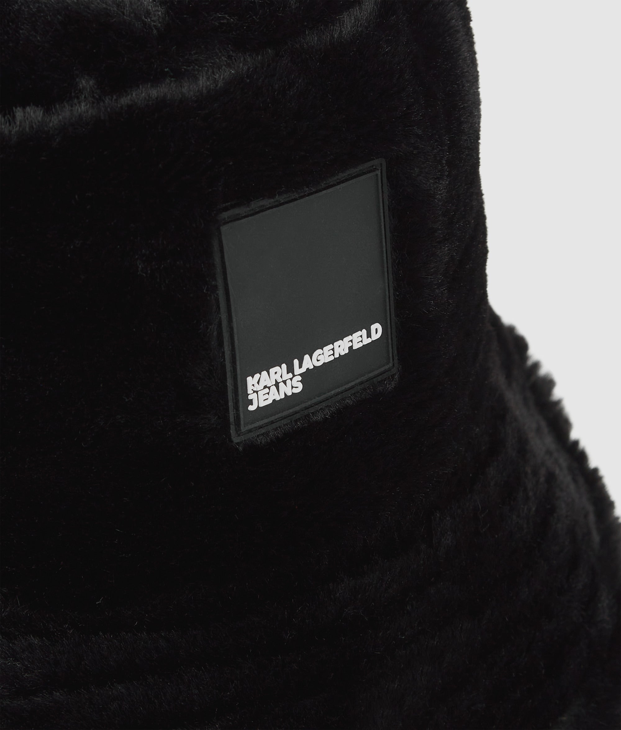 Faux fur bucket hat - Image 3